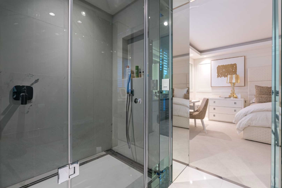 4 Bedroom Property for Sale in Clifton Western Cape